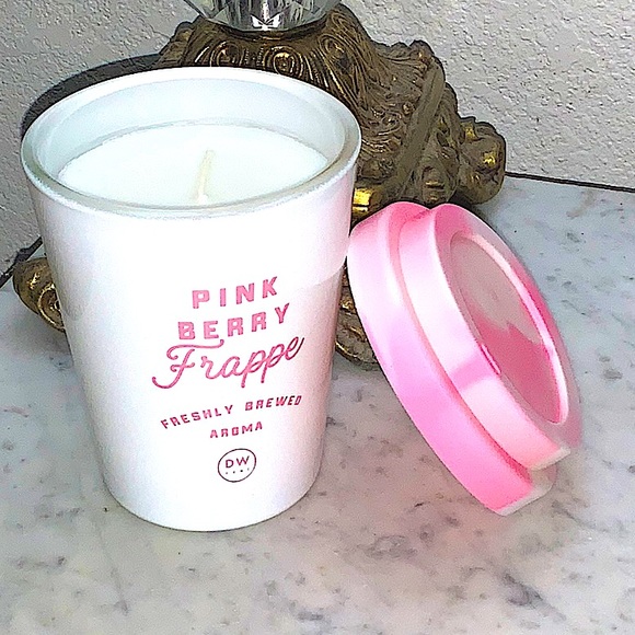 DW HOME CANDLE PINK BERRY FRAPPÉ RICHLY SCENTED NEW 1 WICK 11oz - Picture 2 of 4